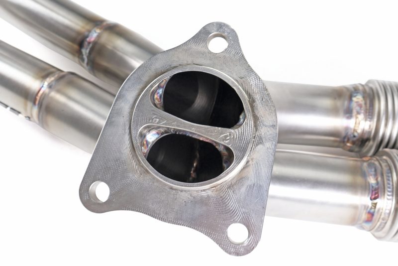 Detalle técnico múltiple de escape PERRIN FA24