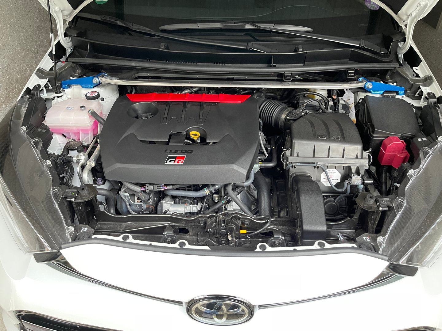 Strut Bar Cusco para GR Yaris — Boost Zone México